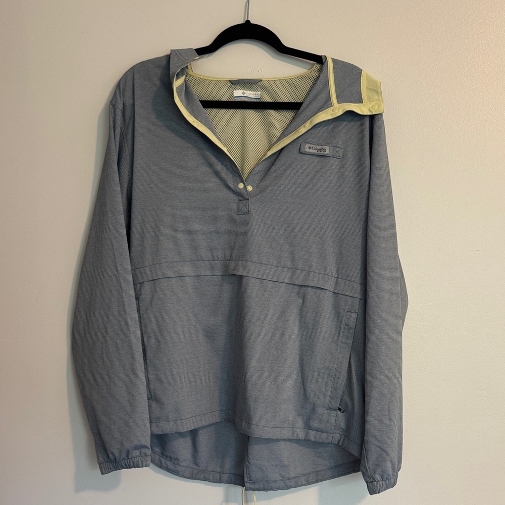 Columbia Blue Gray Pullover Windbreaker with Yellow Trim